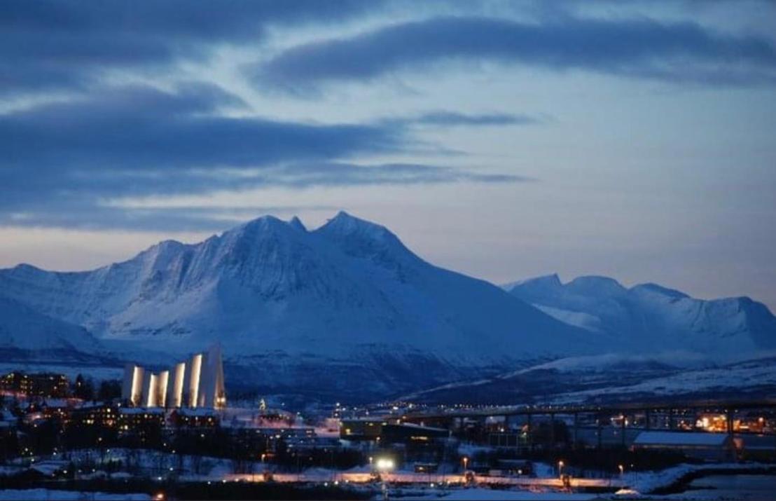 Apartamento Polar Arctic View - Free Parking! Tromsø Exterior foto